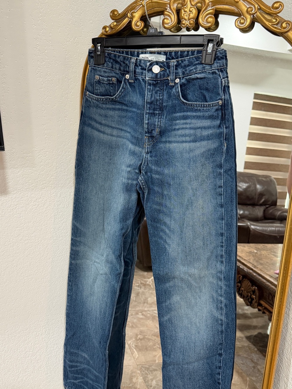 Zara Women's Medium Blue Straight-Leg Jeans